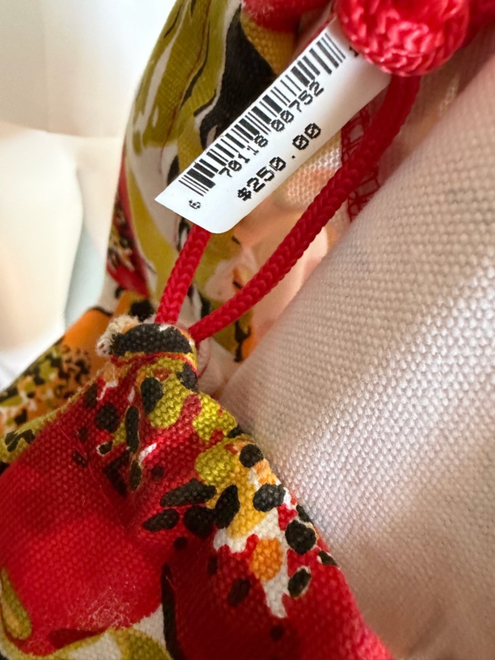 St. John Red Floral Shoulder Bag with Dust Bag New $250 - Picture 5 of 12
